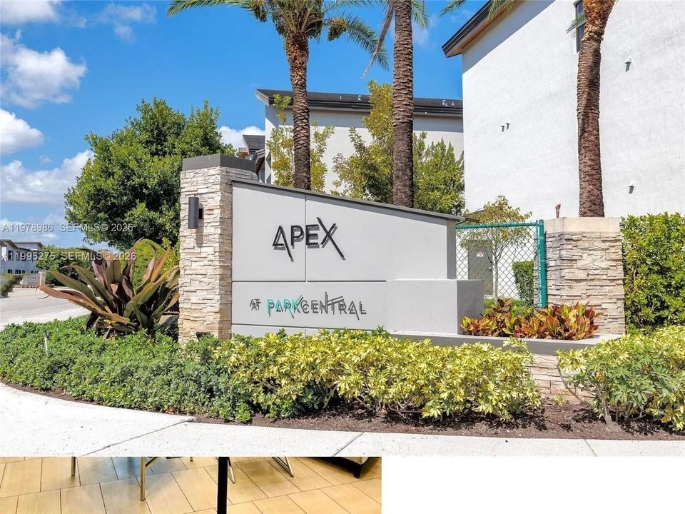 For Sale: $455,000 (2 beds, 2 baths, 1135 Square Feet)