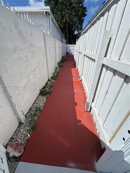 В аренду: $2,000 (1 спален, 1 ванн, 650 Квадратных фут)