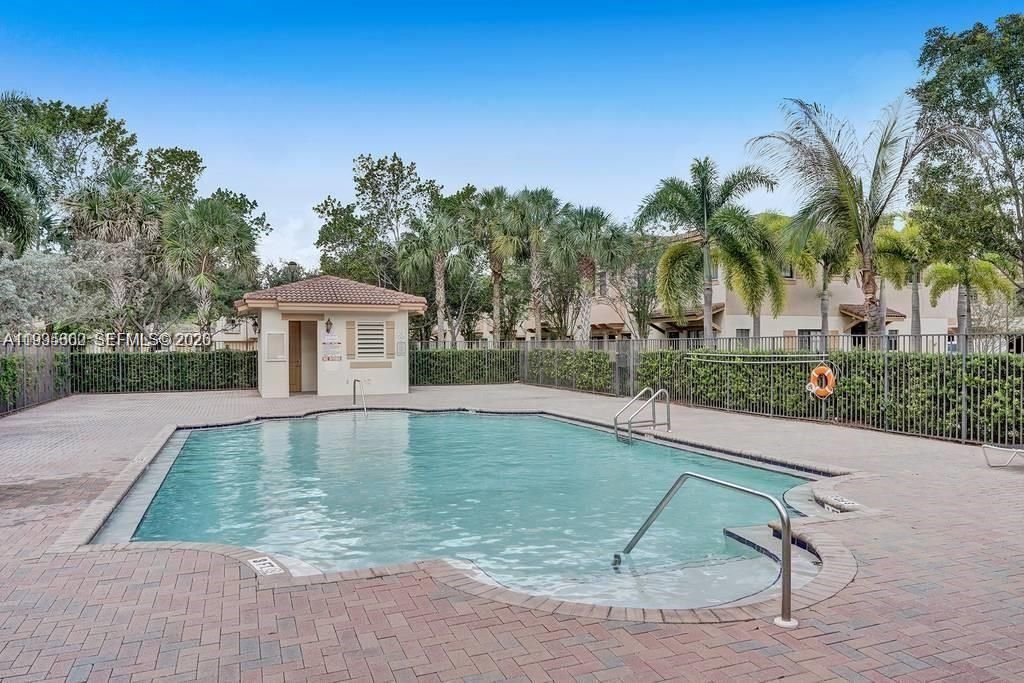 Activo con contrato: $475,000 (3 camas, 2 baños, 1935 Pies cuadrados)
