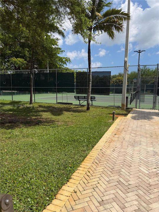 En Venta: $369,000 (2 camas, 2 baños, 1138 Pies cuadrados)