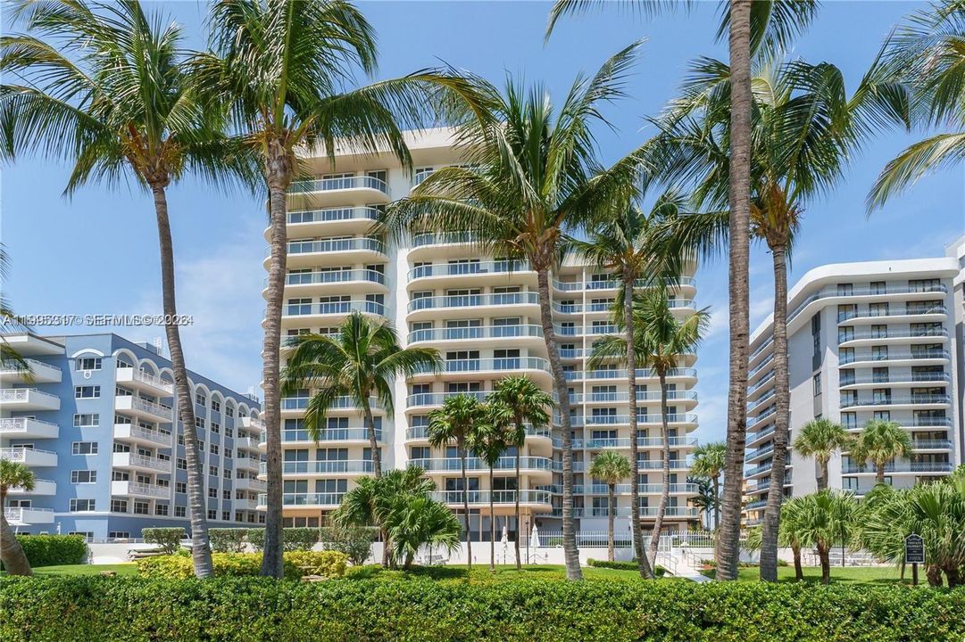 En Venta: $1,395,000 (2 camas, 2 baños, 1500 Pies cuadrados)