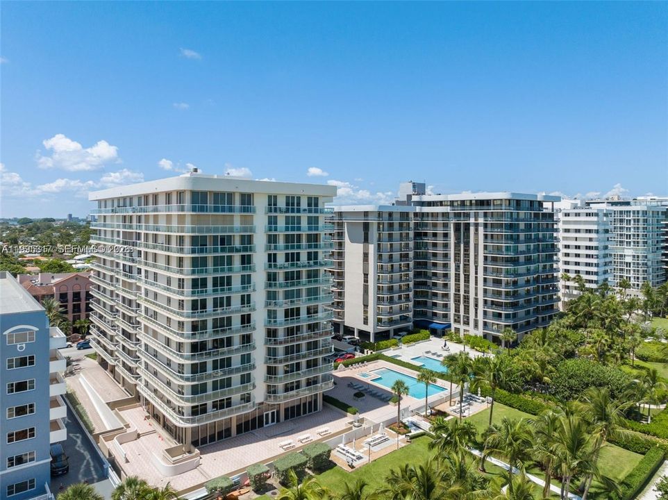 En Venta: $1,395,000 (2 camas, 2 baños, 1500 Pies cuadrados)