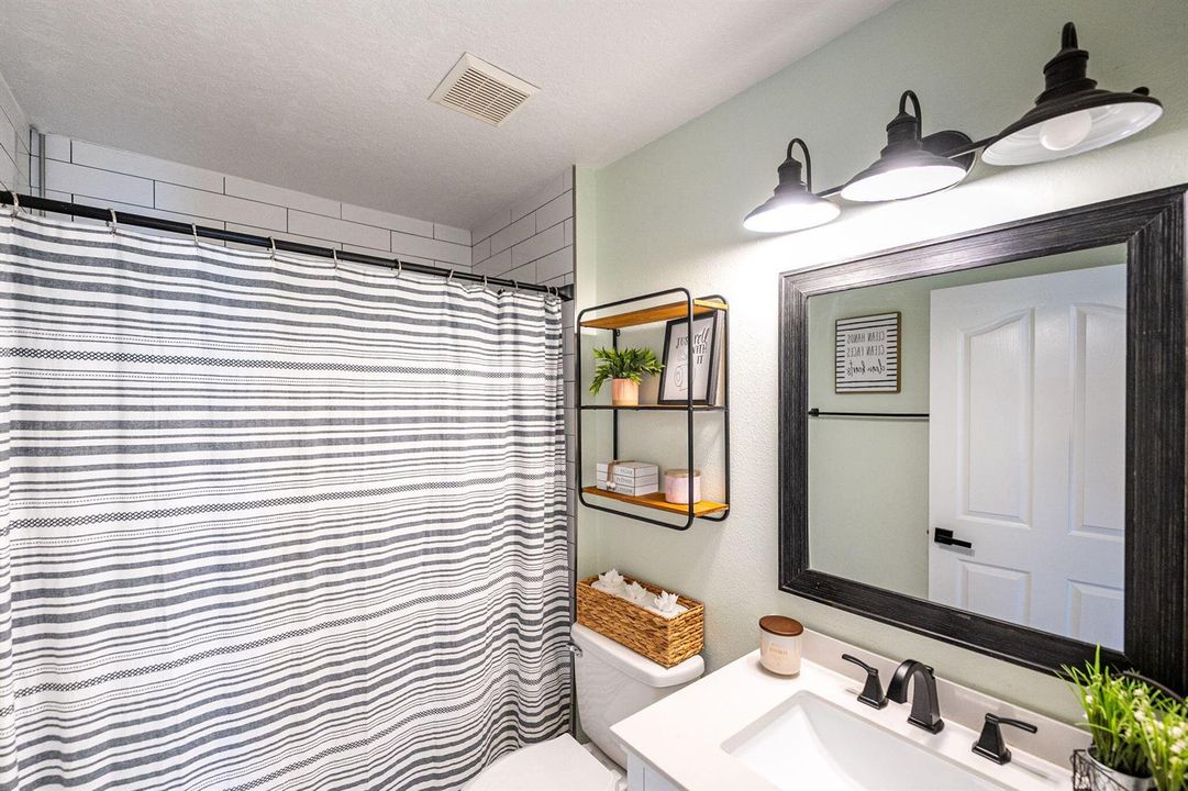 35-web-or-mls-873-sw-commonwealth-rd