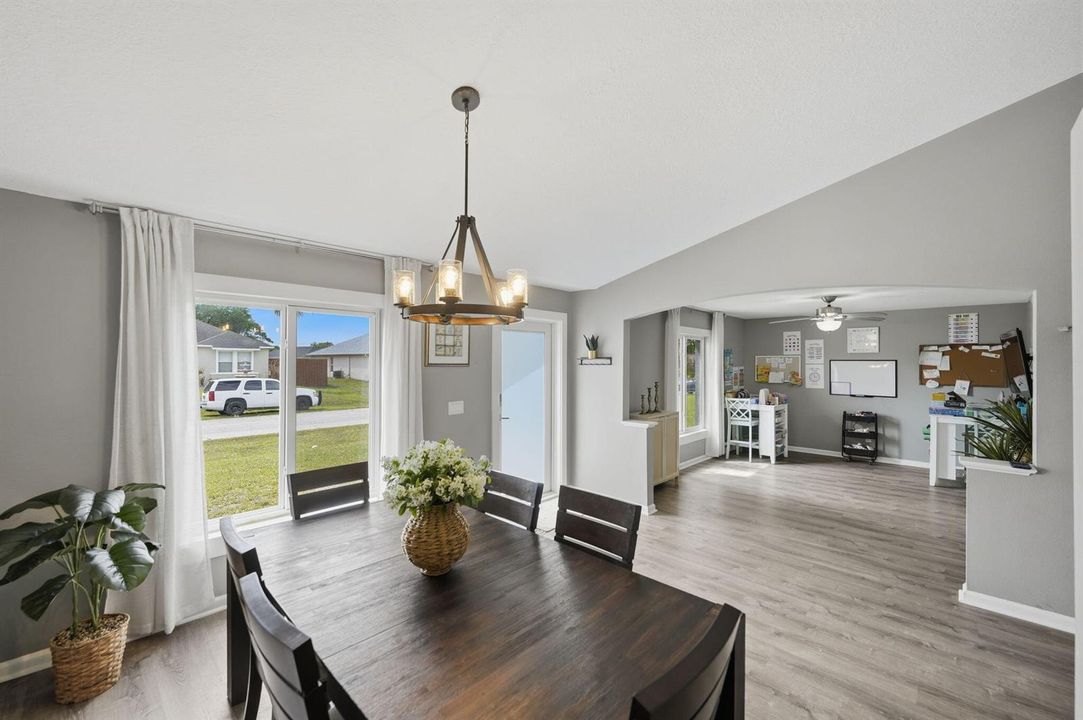 39-web-or-mls-873-sw-commonwealth-rd