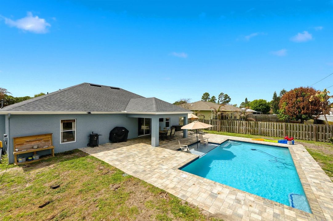 17-web-or-mls-873-sw-commonwealth-rd