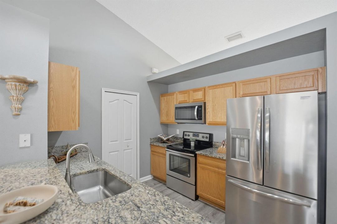 58-web-or-mls-873-sw-commonwealth-rd