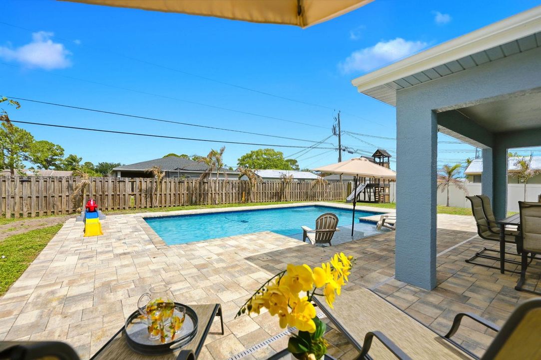 24-web-or-mls-873-sw-commonwealth-rd