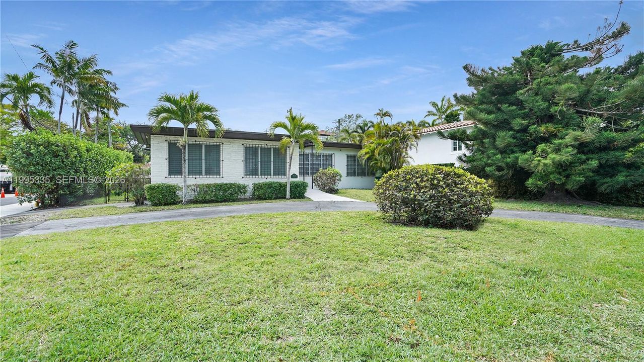 Activo con contrato: $2,500,000 (2 camas, 2 baños, 1248 Pies cuadrados)