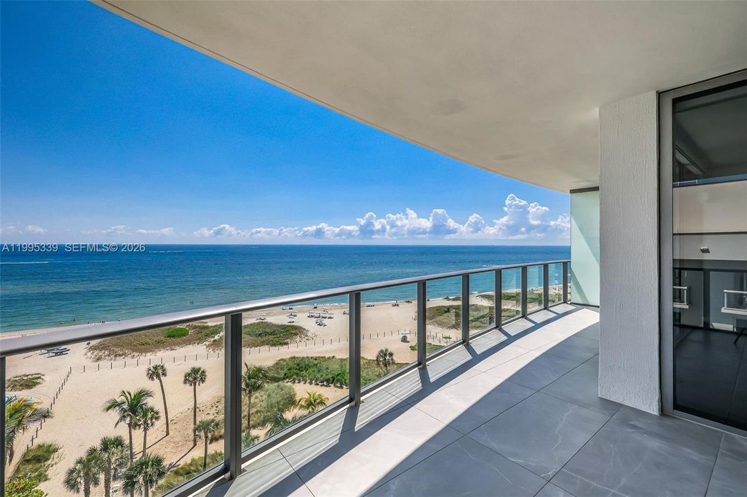 En Venta: $3,250,000 (3 camas, 3 baños, 2589 Pies cuadrados)