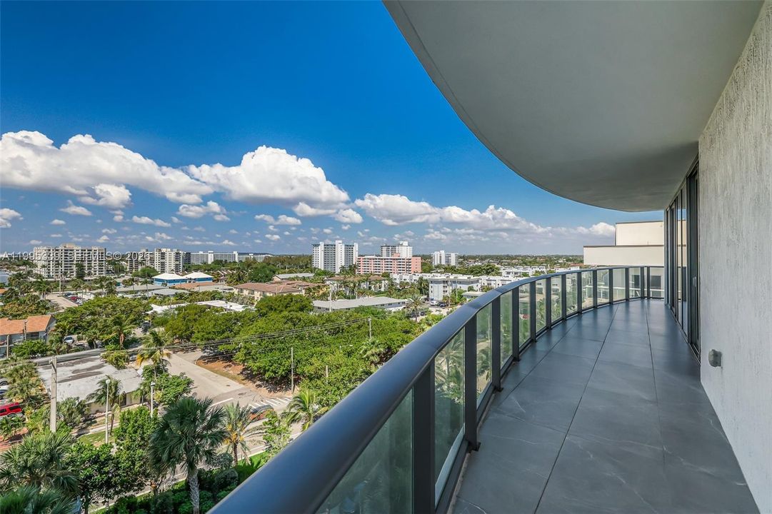 En Venta: $3,250,000 (3 camas, 3 baños, 2589 Pies cuadrados)