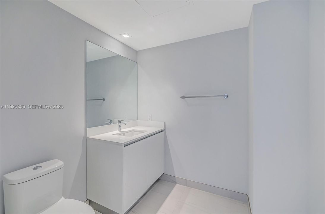 En Venta: $3,250,000 (3 camas, 3 baños, 2589 Pies cuadrados)