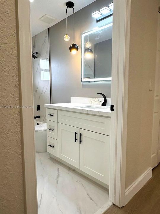待售: $889,000 (5 贝兹, 3 浴室, 2481 平方英尺)