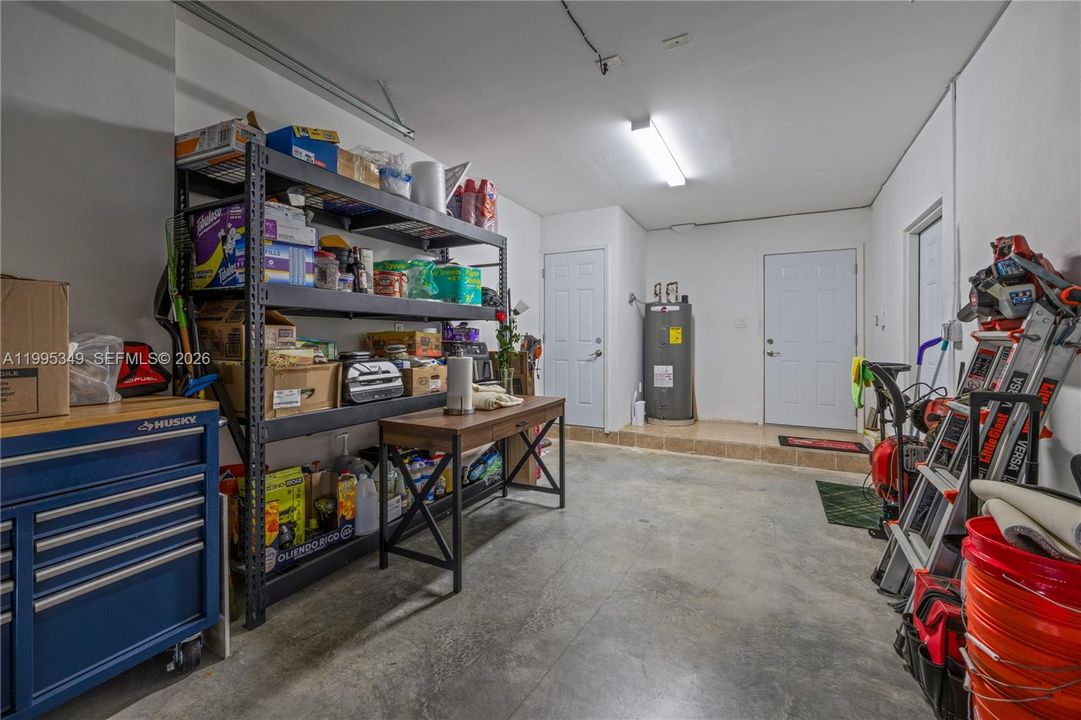 For Sale: $640,000 (4 beds, 2 baths, 1864 Square Feet)