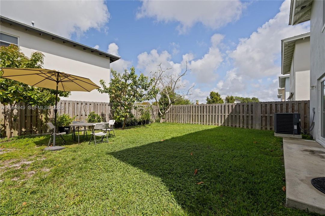 For Sale: $640,000 (4 beds, 2 baths, 1864 Square Feet)