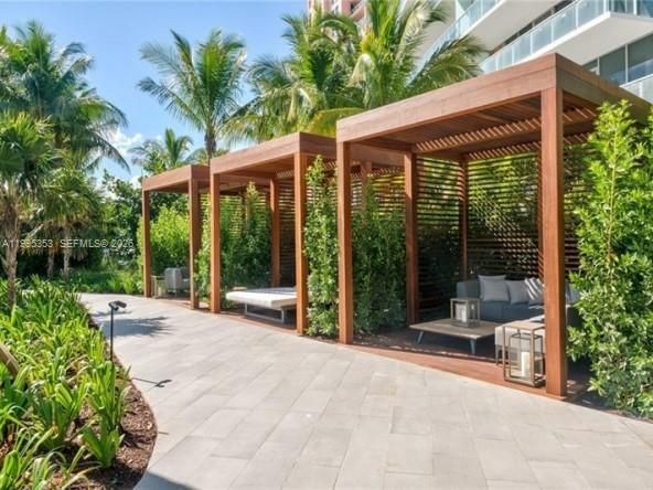 На продажу: $5,250,000 (3 спален, 3 ванн, 2501 Квадратных фут)