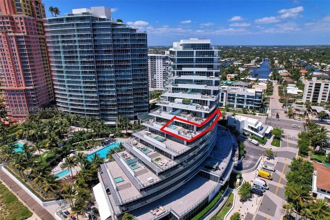 На продажу: $5,250,000 (3 спален, 3 ванн, 2501 Квадратных фут)