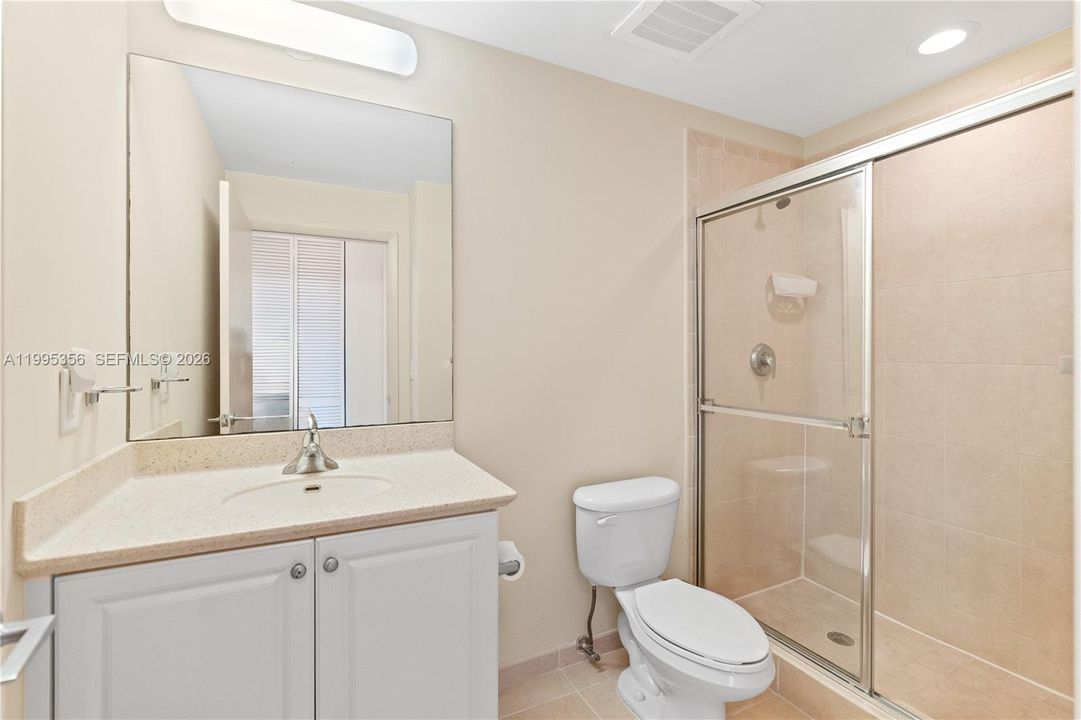 For Sale: $600,000 (2 beds, 3 baths, 1650 Square Feet)