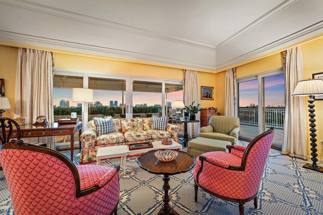 100 Royal Palm Way - ZVYVQ2(17)