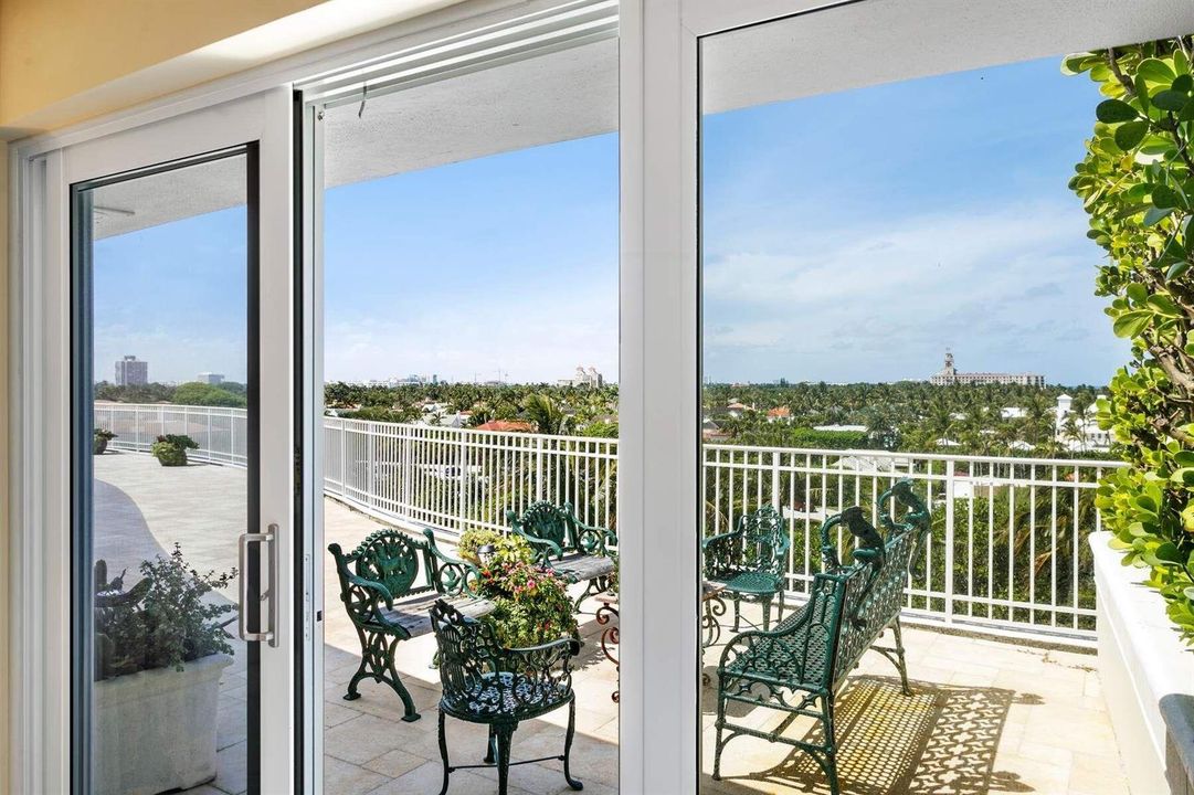100 Royal Palm Way - ZVYVQ2(30)