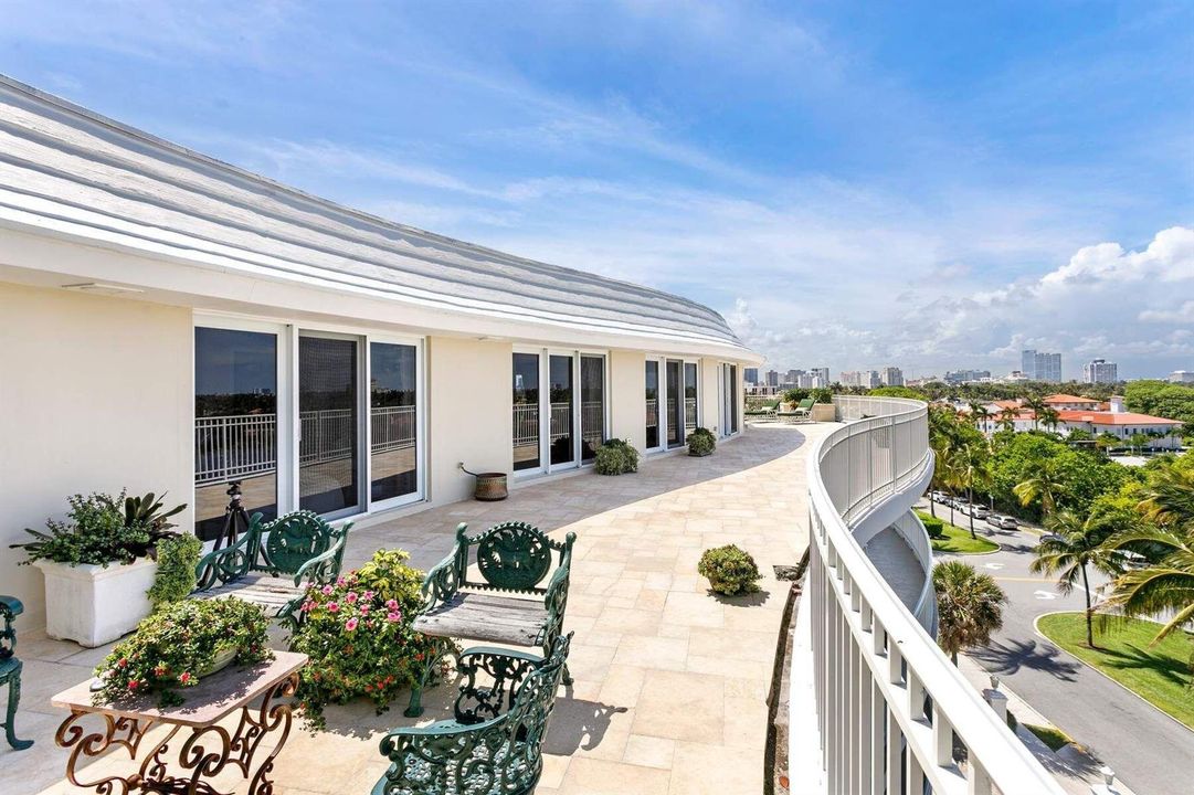 100 Royal Palm Way - ZVYVQ2(38)