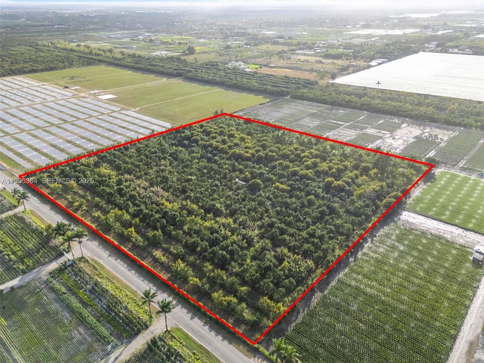 待售: $1,800,000 (10.00 acres)