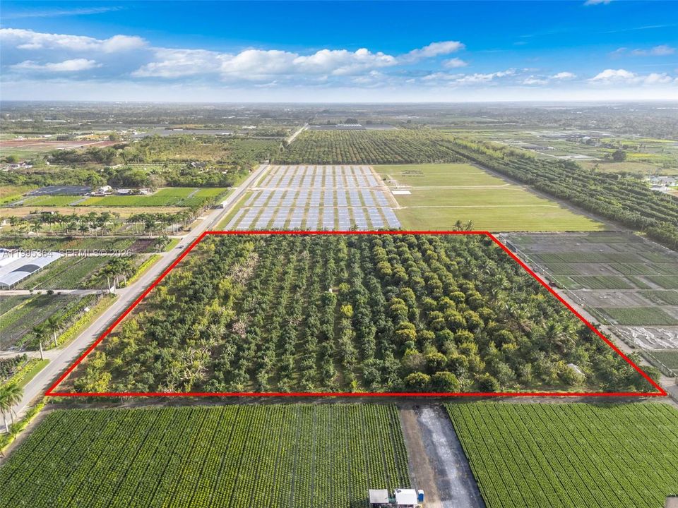 待售: $1,800,000 (10.00 acres)