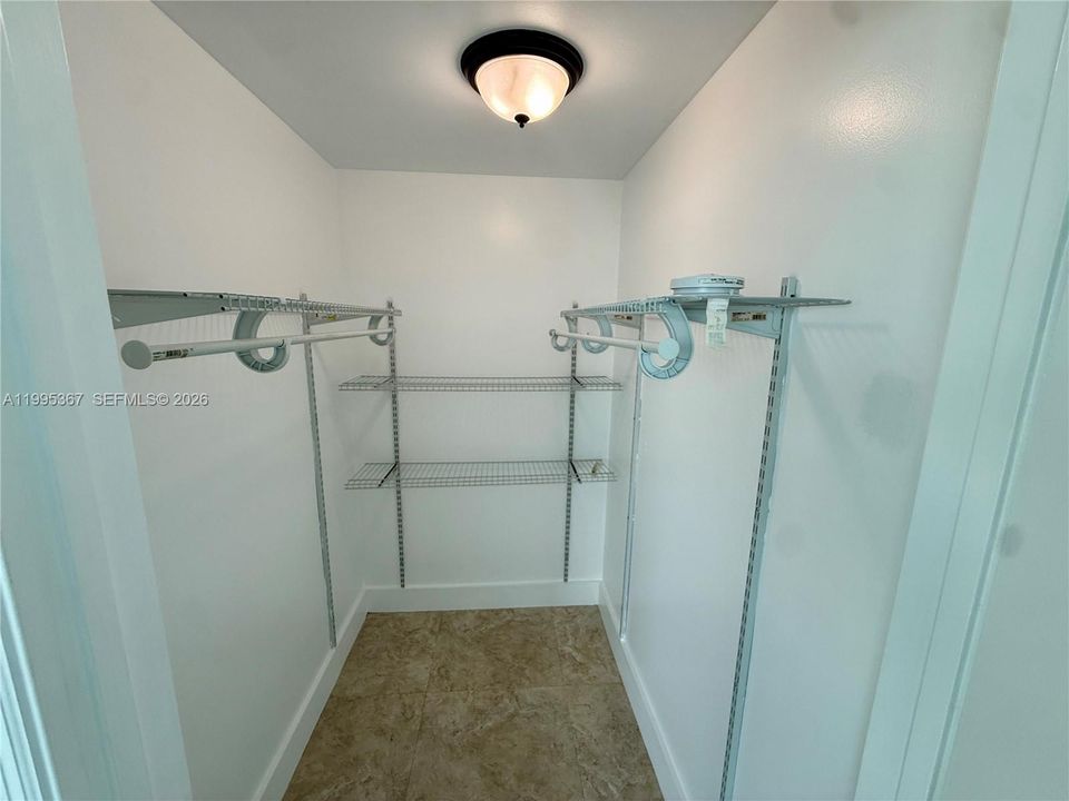 For Rent: $5,695 (3 beds, 3 baths, 1386 Square Feet)