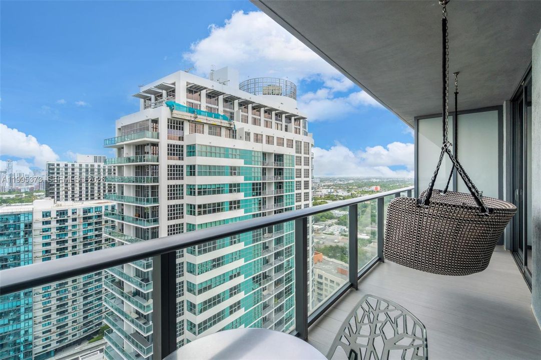 出租: $3,900 (1 贝兹, 1 浴室, 673 平方英尺)