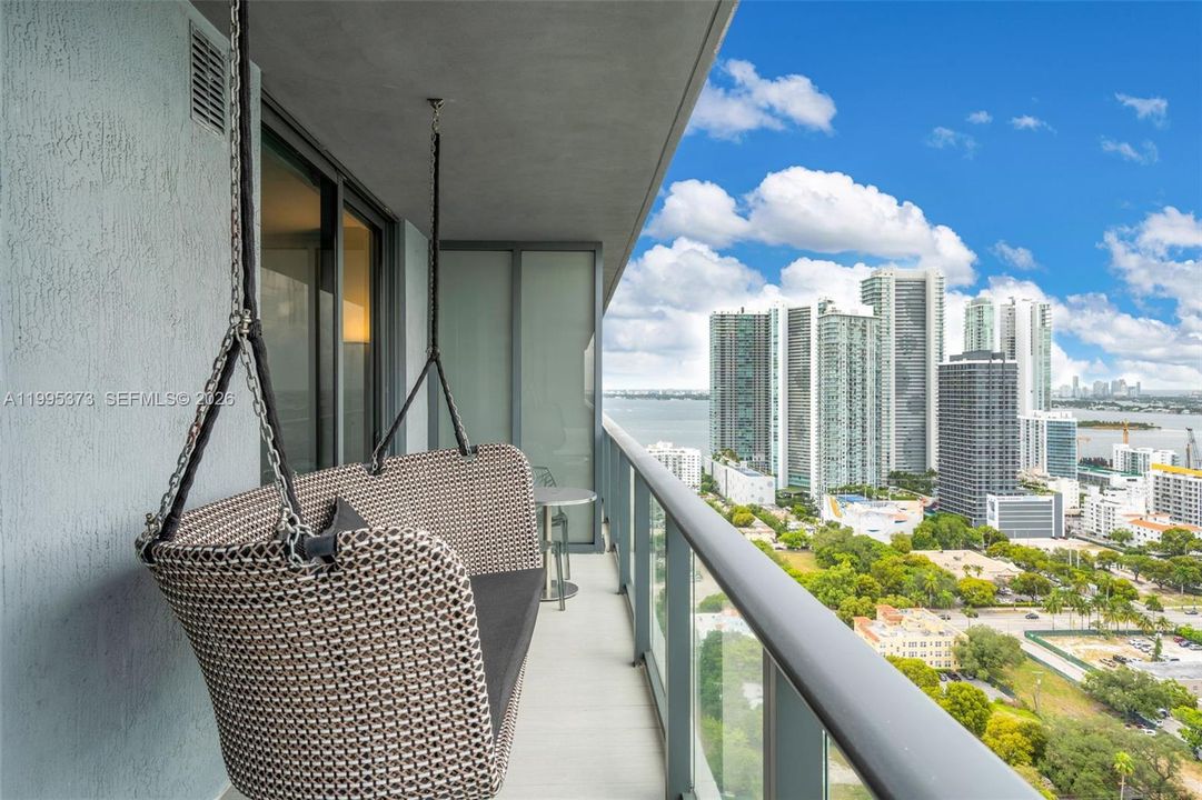 出租: $3,900 (1 贝兹, 1 浴室, 673 平方英尺)