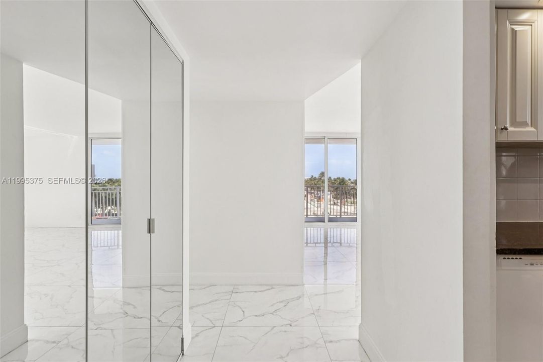 En Venta: $523,000 (2 camas, 2 baños, 1150 Pies cuadrados)