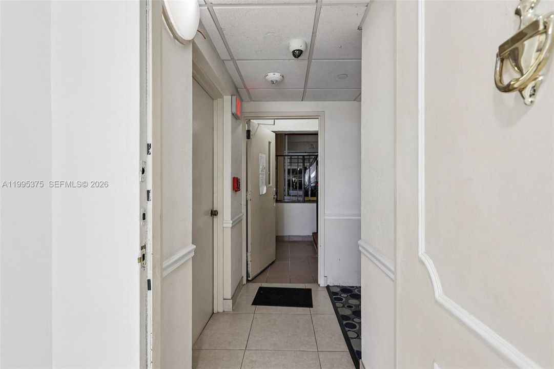 En Venta: $523,000 (2 camas, 2 baños, 1150 Pies cuadrados)