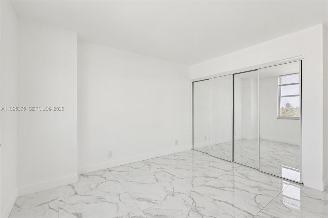 En Venta: $523,000 (2 camas, 2 baños, 1150 Pies cuadrados)