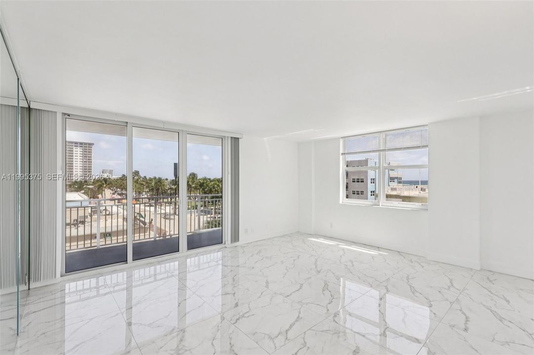 En Venta: $523,000 (2 camas, 2 baños, 1150 Pies cuadrados)