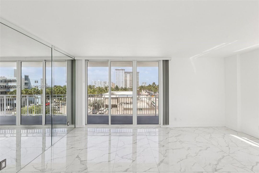 En Venta: $523,000 (2 camas, 2 baños, 1150 Pies cuadrados)