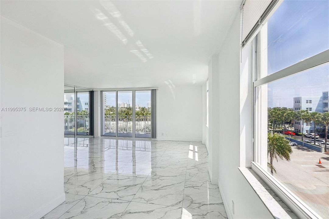 En Venta: $523,000 (2 camas, 2 baños, 1150 Pies cuadrados)