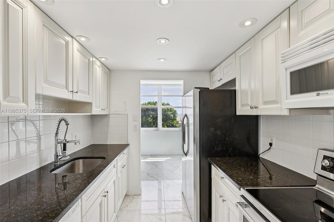 En Venta: $523,000 (2 camas, 2 baños, 1150 Pies cuadrados)