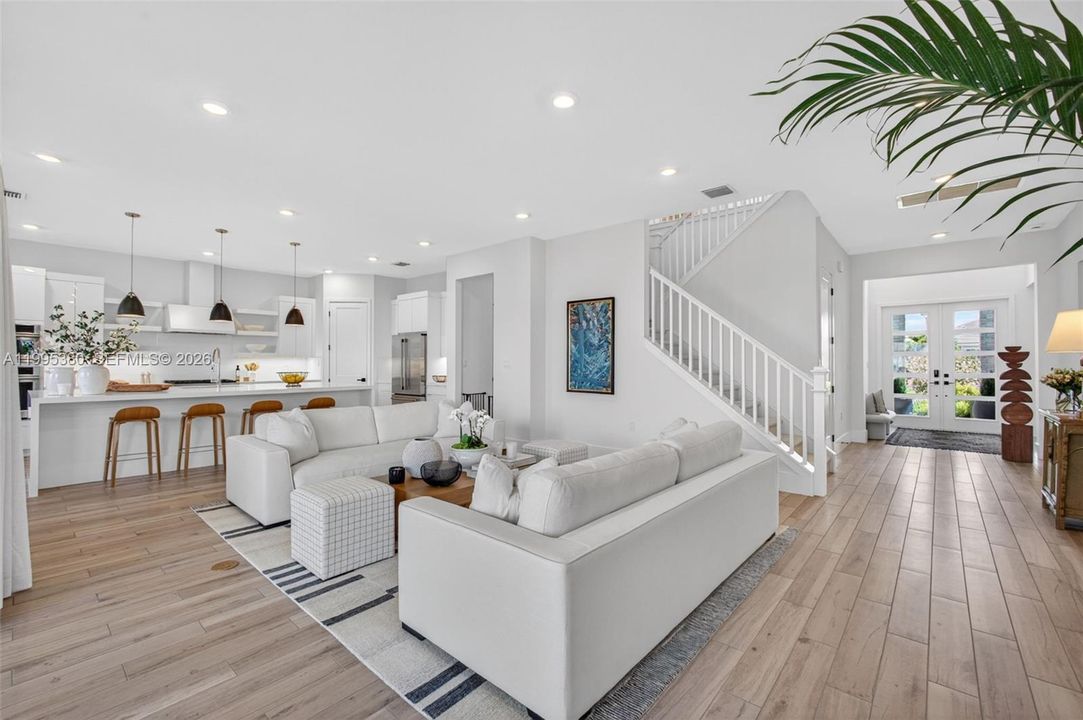 For Sale: $1,599,000 (5 beds, 4 baths, 4210 Square Feet)