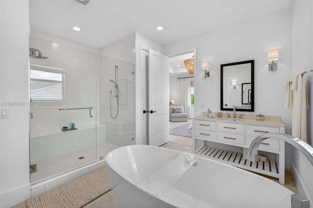 For Sale: $1,599,000 (5 beds, 4 baths, 4210 Square Feet)