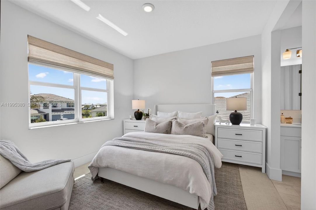 For Sale: $1,599,000 (5 beds, 4 baths, 4210 Square Feet)