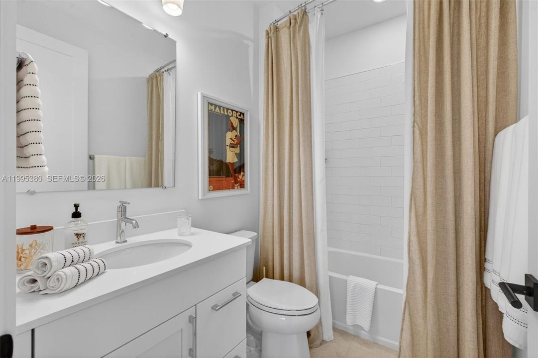 For Sale: $1,599,000 (5 beds, 4 baths, 4210 Square Feet)