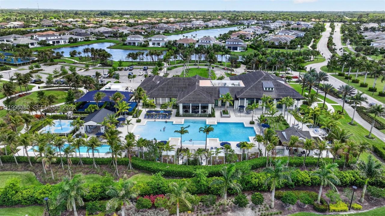 For Sale: $1,599,000 (5 beds, 4 baths, 4210 Square Feet)