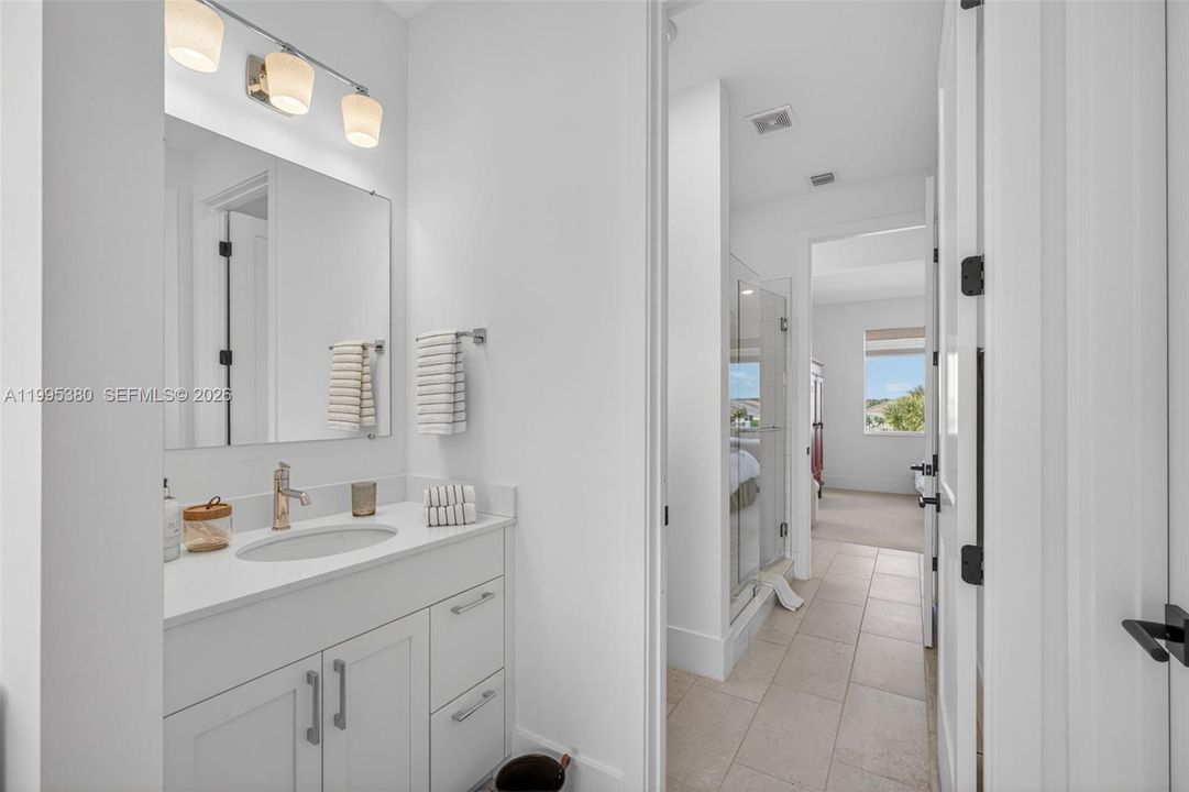 For Sale: $1,599,000 (5 beds, 4 baths, 4210 Square Feet)