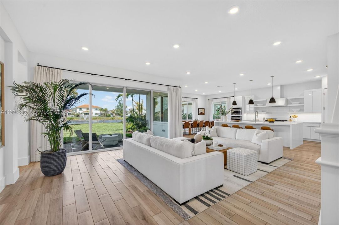 For Sale: $1,599,000 (5 beds, 4 baths, 4210 Square Feet)