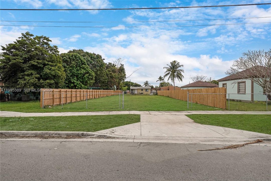 На продажу: $179,900 (0 спален, 0 ванн, 0 Квадратных фут)