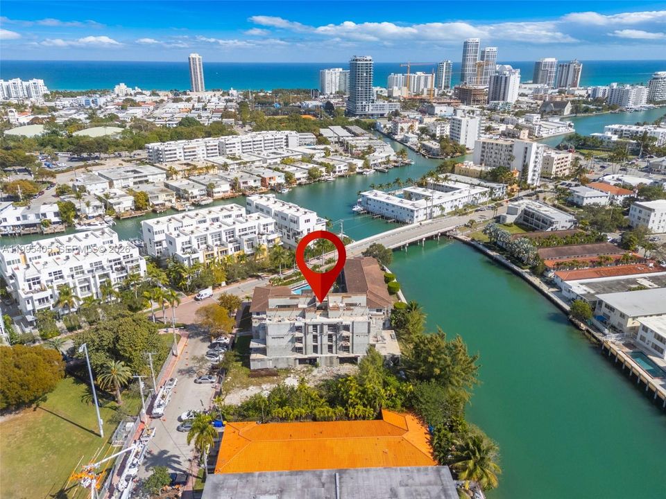 На продажу: $8,200,000 (0.23 acres)