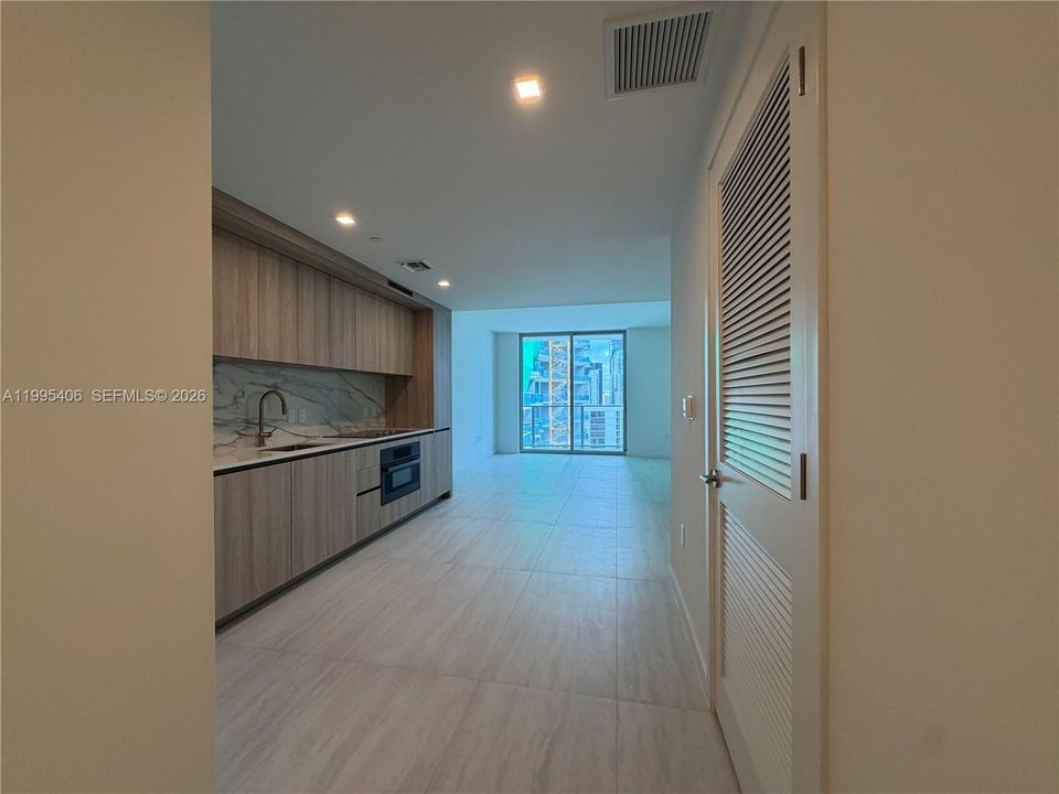 For Rent: $8,900 (2 beds, 2 baths, 1235 Square Feet)