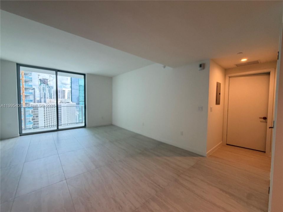 For Rent: $8,900 (2 beds, 2 baths, 1235 Square Feet)