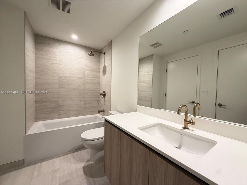 For Rent: $8,900 (2 beds, 2 baths, 1235 Square Feet)