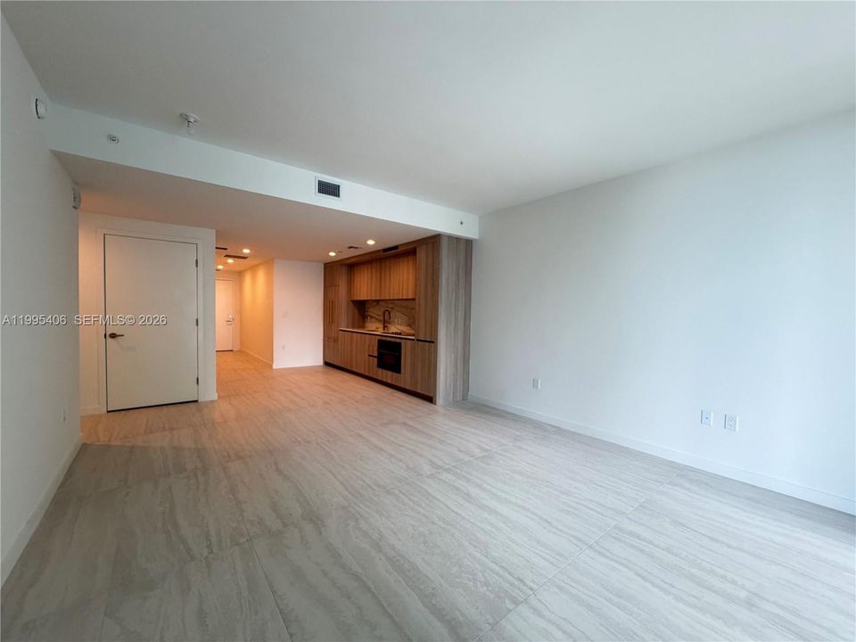 For Rent: $8,900 (2 beds, 2 baths, 1235 Square Feet)