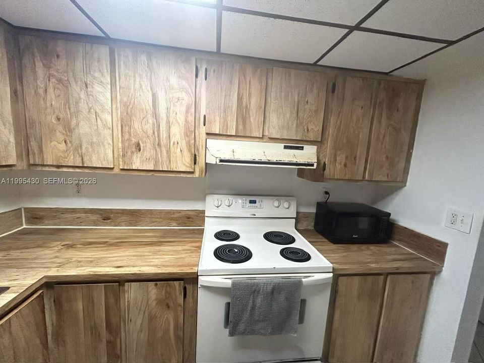 Activo con contrato: $230,000 (1 camas, 1 baños, 670 Pies cuadrados)